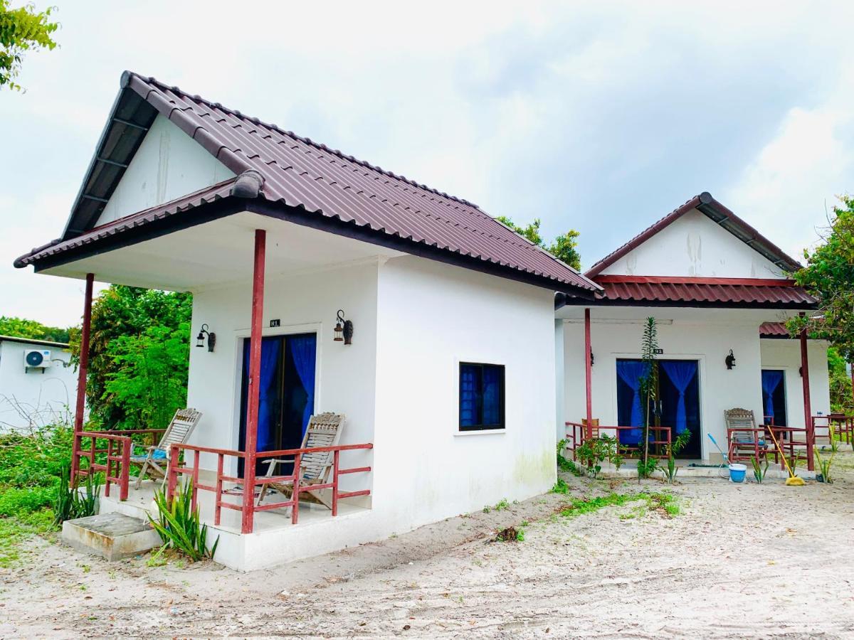 Homestay Resort Koh Rong Sanloem シアヌークビル エクステリア 写真