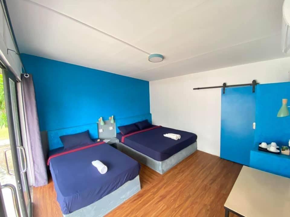 Homestay Resort Koh Rong Sanloem シアヌークビル エクステリア 写真