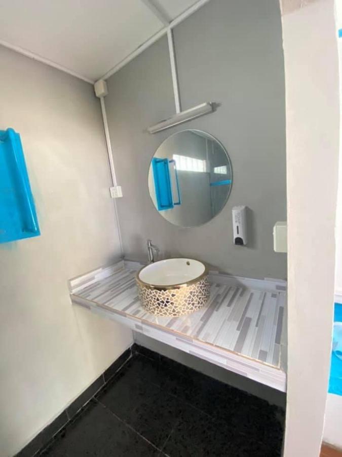 Homestay Resort Koh Rong Sanloem シアヌークビル エクステリア 写真